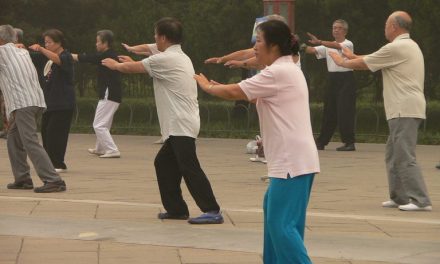 患膝骨关节炎，能继续运动吗